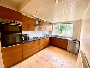 Kitchen- click for photo gallery